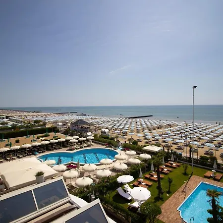 Hotel Universo-2